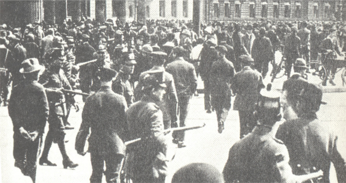 Αστυνομικές δυνάμεις στο Βερολίνο συγκρούονται με απεργούς (1923)